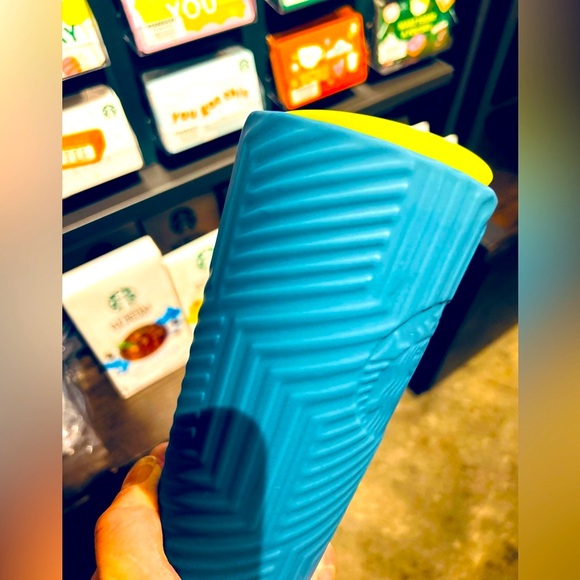 Starbucks Blue Ceramic Soft Touch Tumbler Geometric Hot Insulated Cup 12oz NWT - Picture 5 of 11